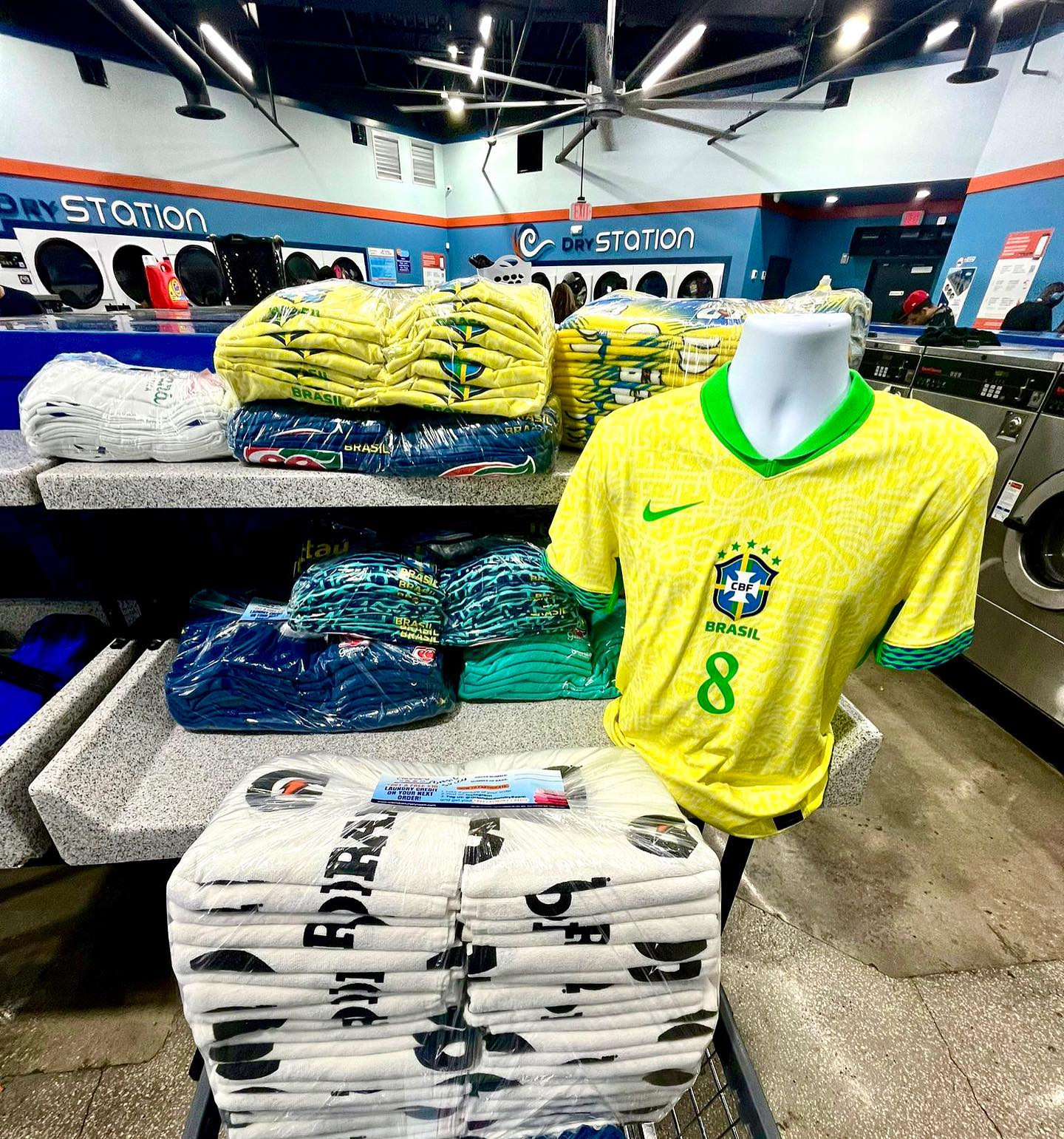 The Benefits of Using a Laundromat Self-Service Option